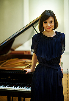 bildArtist photo of Pisareva, Nadezda - Piano