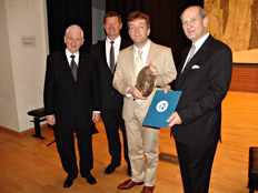 GENUIN Artist Receives Düsseldorf Honorary Prize 
