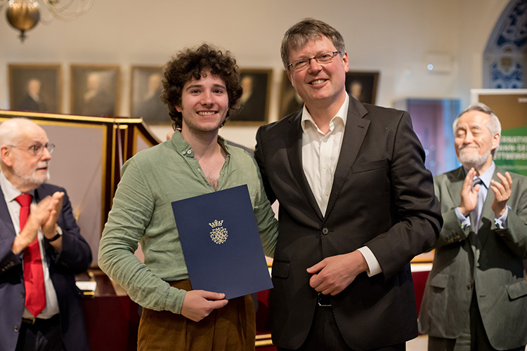 The 2024 Bach Competition prizewinners have been announced: GENUIN special prize goes to cellist Johannes Gray